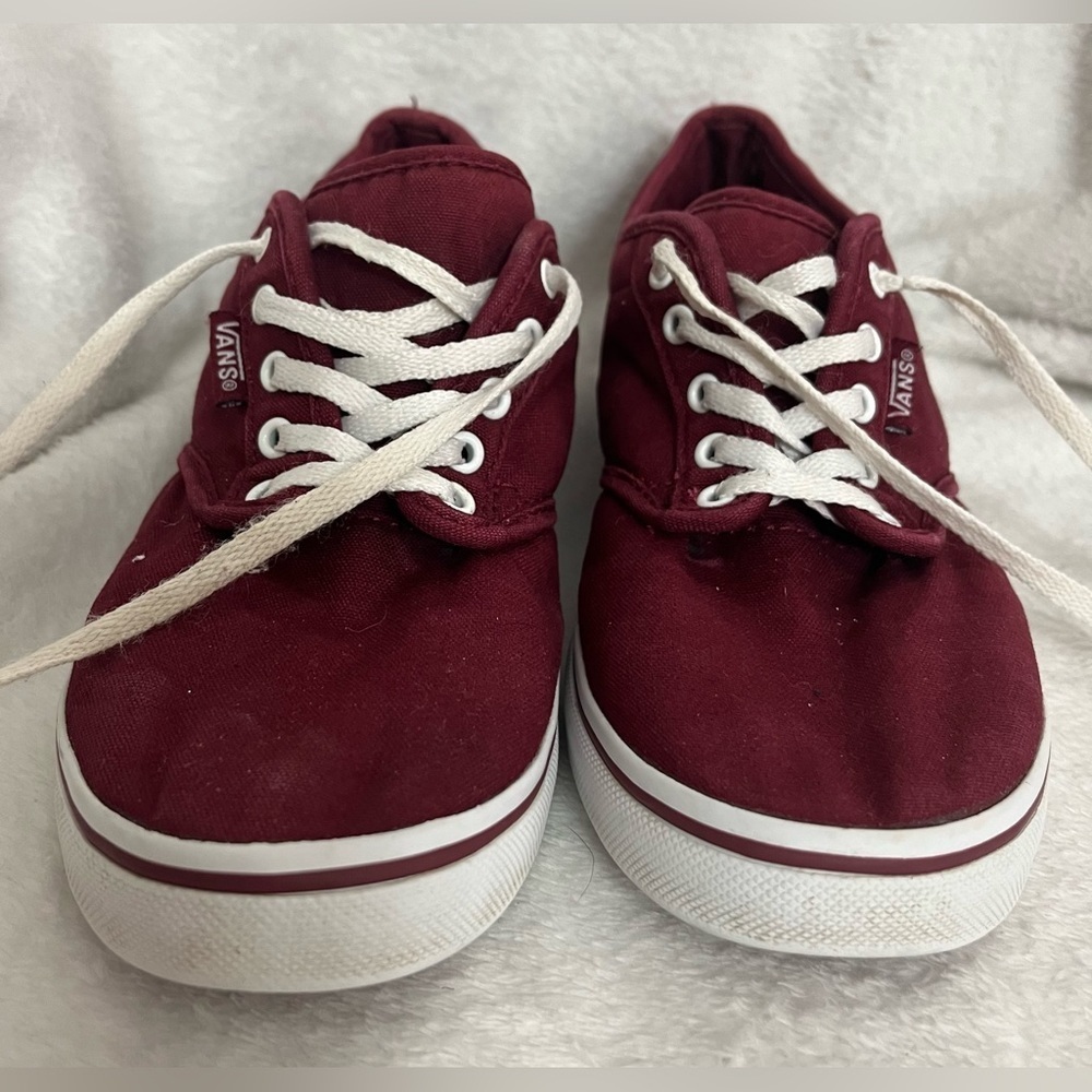 VANS Atwood Womens Size 6 Maroon Low Top Canvas Lace Up Retro Sneakers